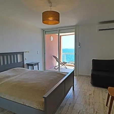 Apartment - 4 Pers, 52 M2, 2/1 *